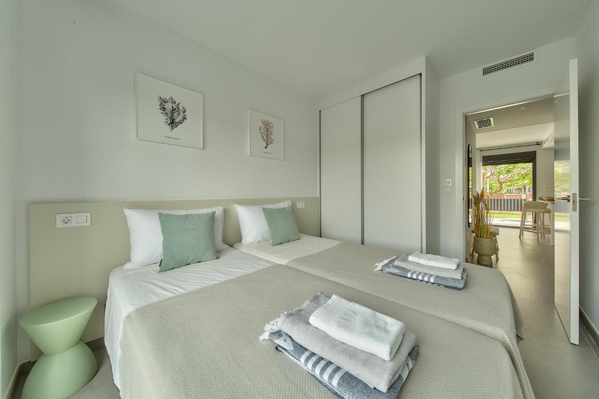 Апартаменти Rennes Arenal Playa 3 Шабія Екстер'єр фото